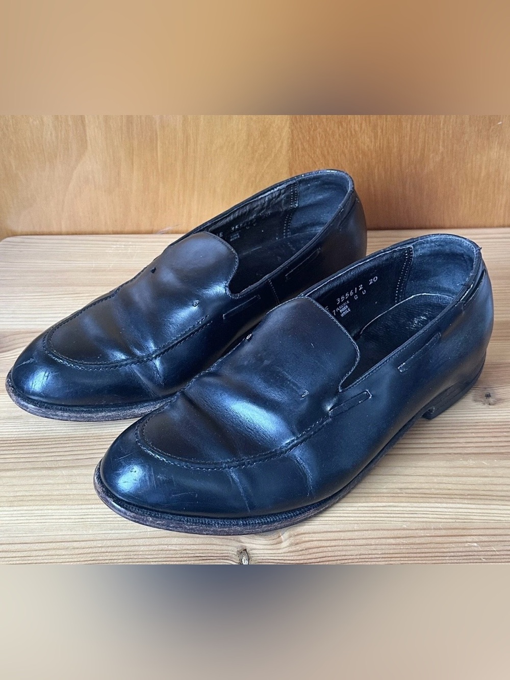 Florsheim Men’s Size 9 3E Black Leather Flexible Fiber Insole SlipOn Dress Shoes